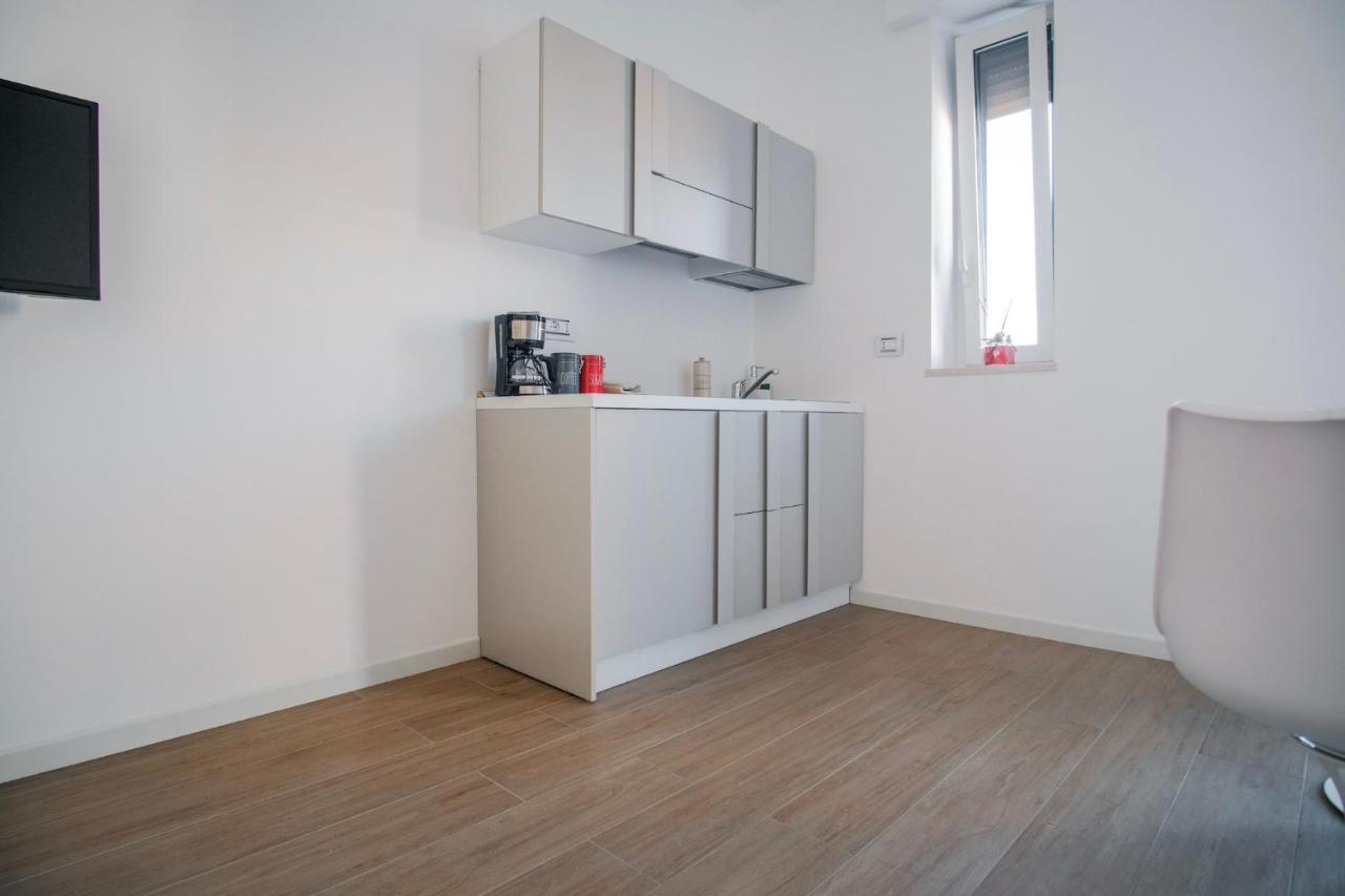 Rossani Suites&Aparts Бари Экстерьер фото