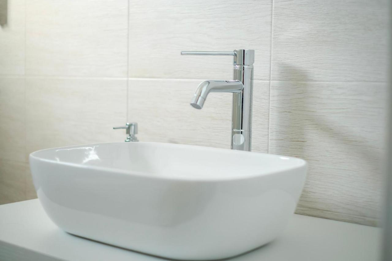 Rossani Suites&Aparts Бари Экстерьер фото